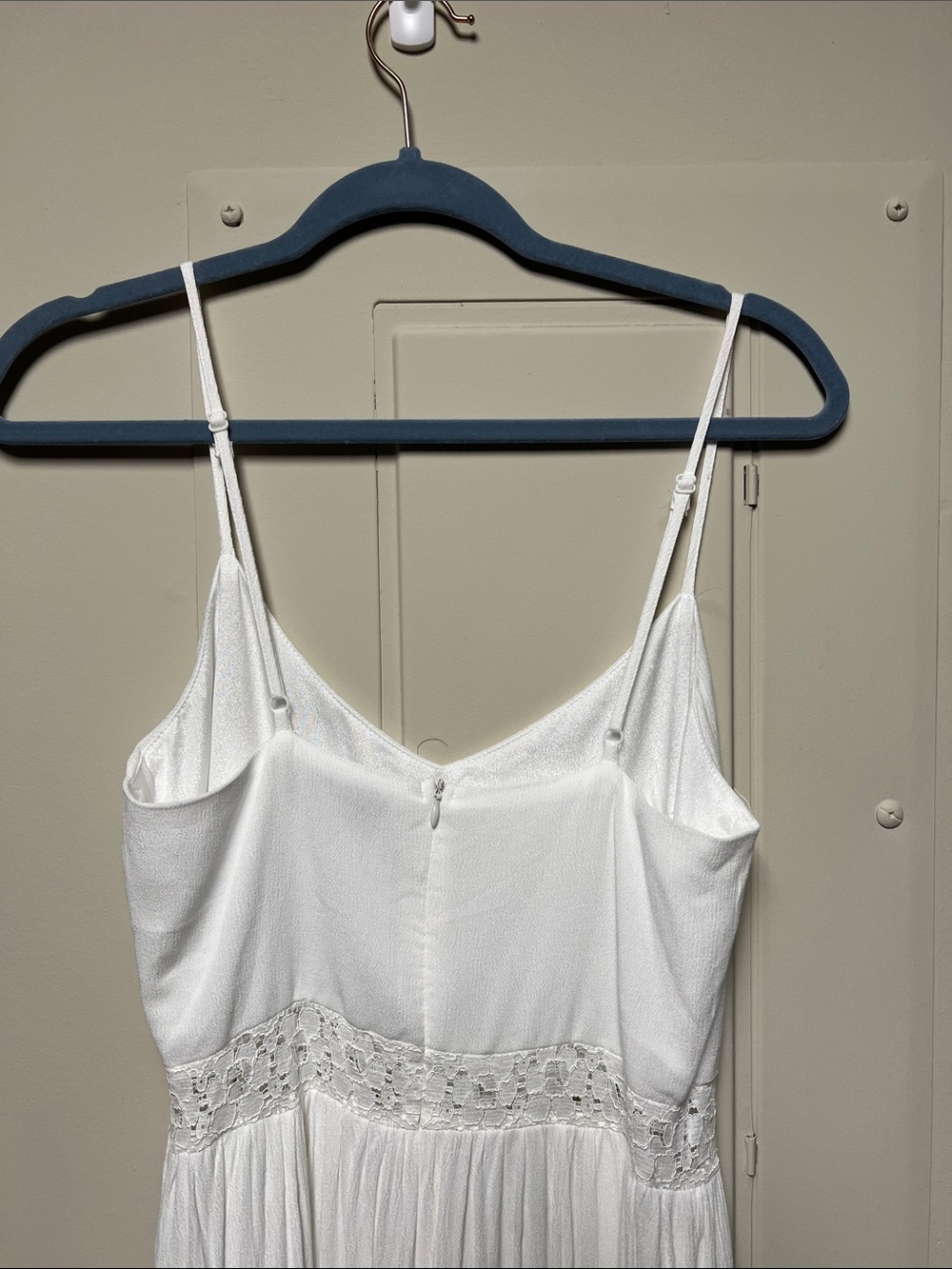 White Boho Lace Sleeveless Maxi - Picture 4 of 4